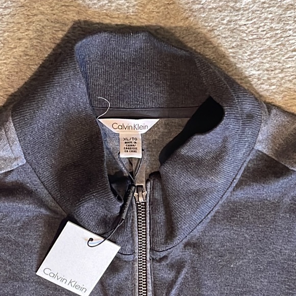 NWT Calvin Klein sweatshirt size XL - Picture 6 of 10